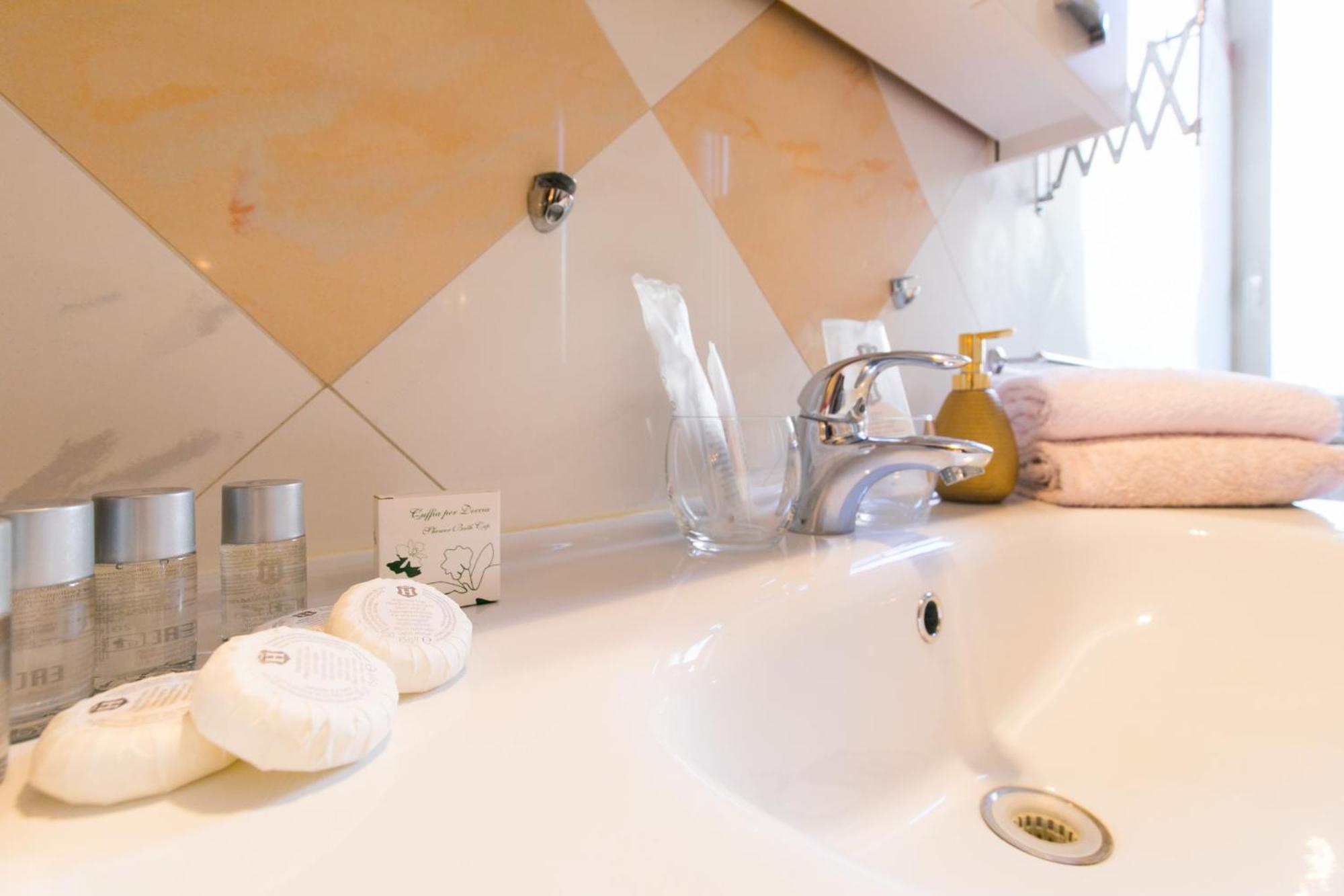 Anthony Guesthouse Roma Quarto foto